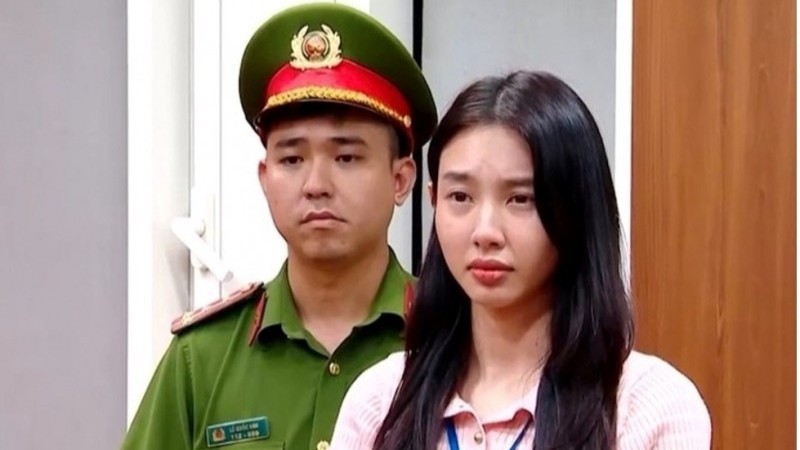 Ưng Hoàng Phúc bị triệu tập: Điểm tên loạt nghệ sĩ Việt từng lao đao vì quảng cáo - ảnh 2