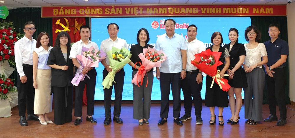 Hơn 1.000 hộ kinh doanh, 400 doanh nghiệp nhỏ Hoàn Kiếm được hỗ trợ bước vào kỷ nguyên số - ảnh 7