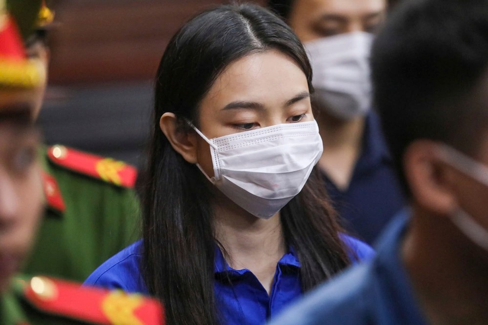 Đề nghị phạt Hoa hậu Thùy Tiên, Quang Linh Vlogs 2 đến 2 năm 6 tháng tù trong vụ kẹo Kera - ảnh 1