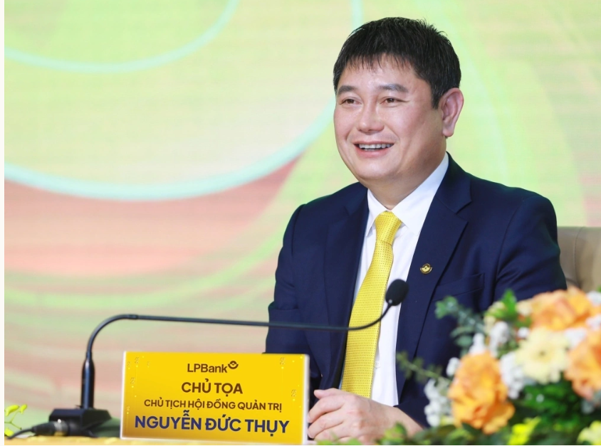 Ông Nguyễn Đức Thụy rời ghế Chủ tịch LPBank - ảnh 1