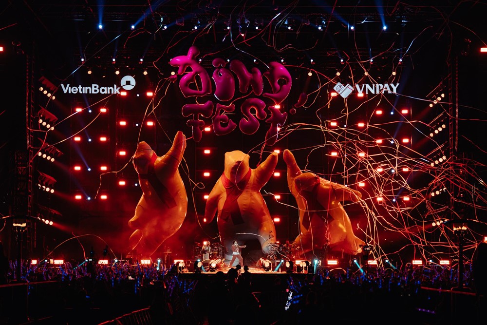 Đông Concert bùng nổ cảm xúc, giữ chân khán giả Hà Nội đến phút cuối cùng - ảnh 1