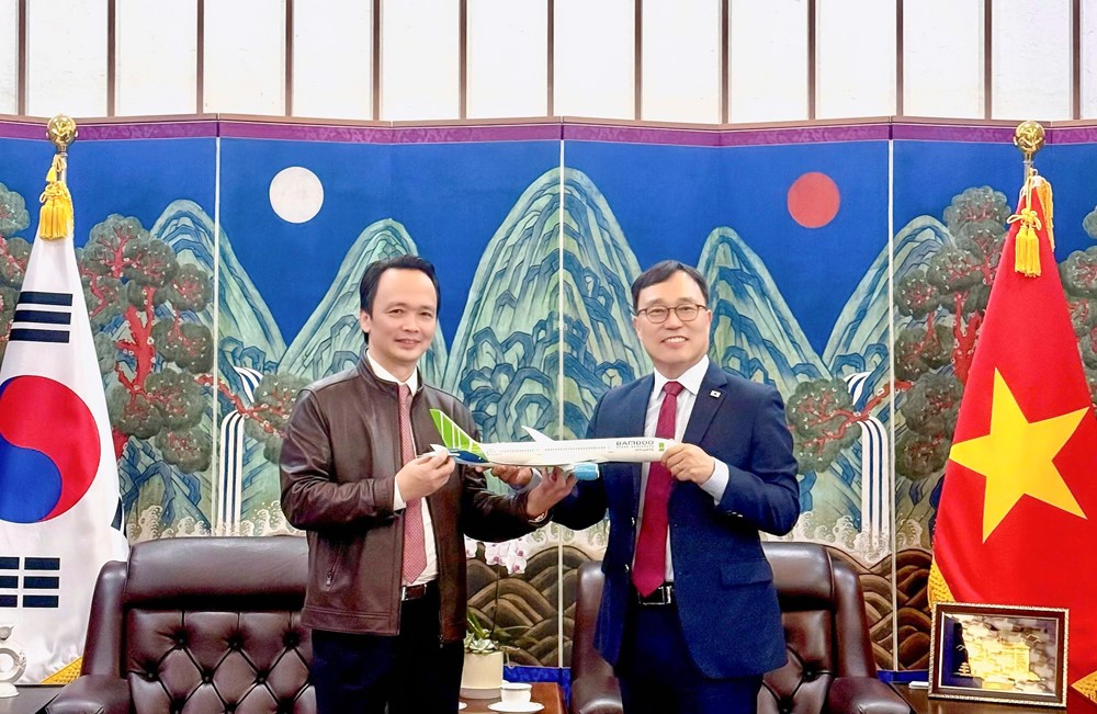 Ông Trịnh Văn Quyết xuất hiện tại sự kiện của FLC sau gần 4 năm vắng bóng - ảnh 1