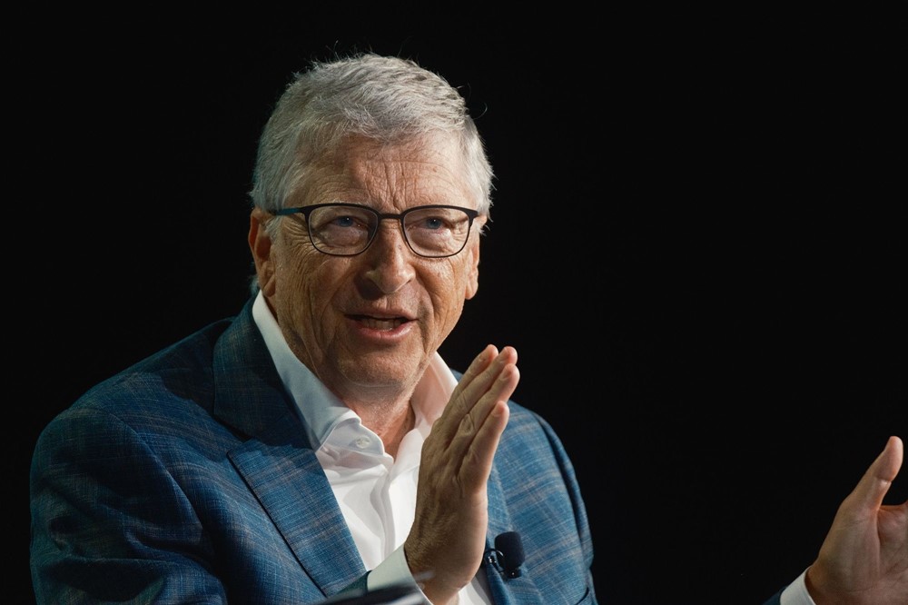 Tỷ phú Bill Gates tiết lộ bí quyết thành công nhờ AI - ảnh 1