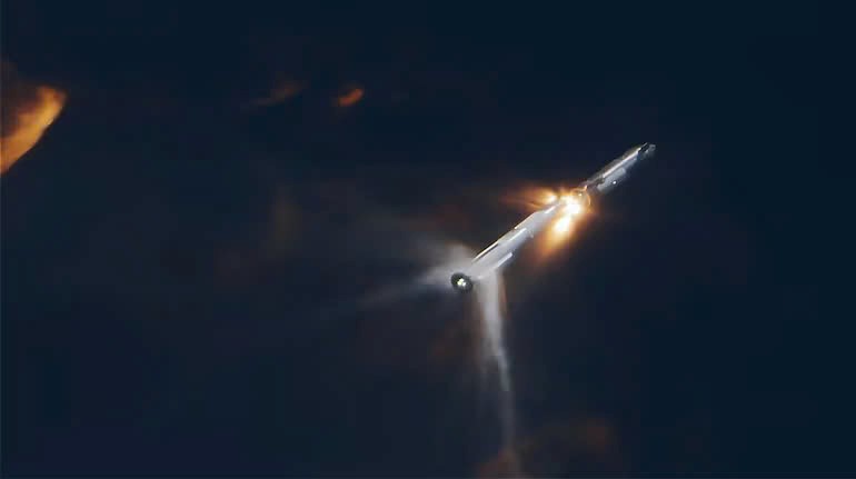 Tàu vũ trụ Starship của SpaceX phát nổ, hàng không Mỹ ‘náo loạn’ vì mảnh vỡ không gian - ảnh 1