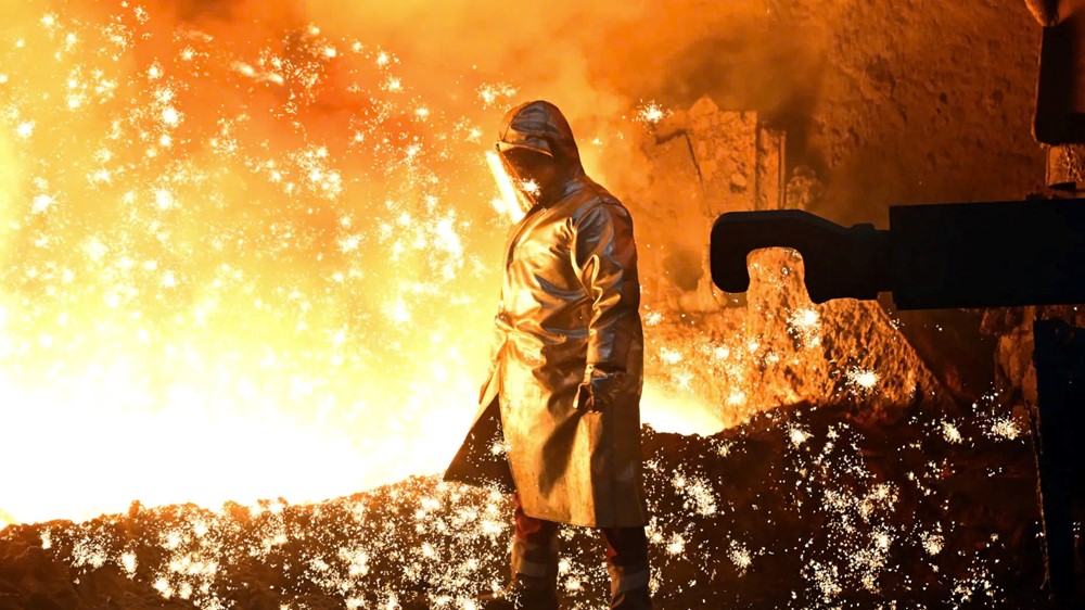 Ông Trump chính thức áp thuế 25%, Việt Nam bị ảnh hưởng khi nằm trong top 10 xuất khẩu thép vào Mỹ - ảnh 1