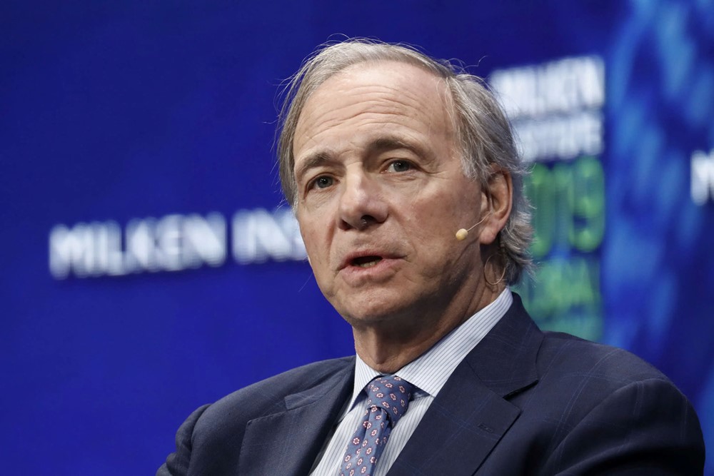 Tỷ phú Ray Dalio cảnh báo ông Trump: Cắt giảm nợ ngay nếu không muốn nền kinh tế ‘đột quỵ’ - ảnh 1