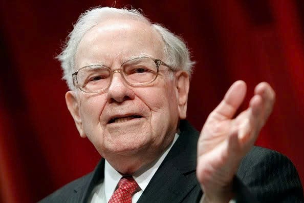 Lời cảnh báo của Warren Buffett: ‘Thuế quan là một hành động chiến tranh’ - ảnh 1