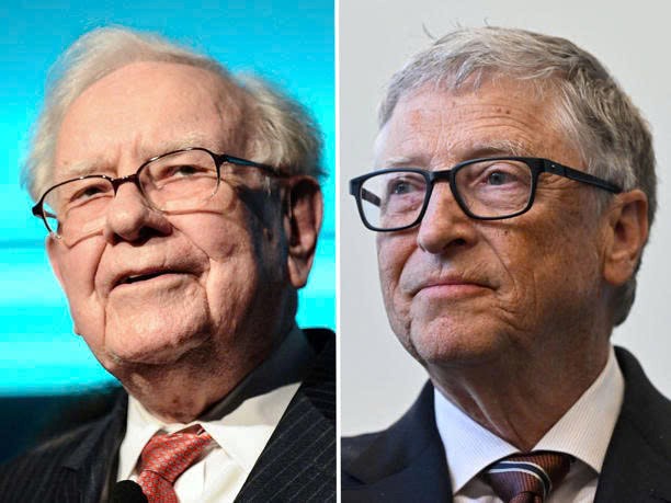 Warren Buffett lần đầu giàu hơn Bill Gates - ảnh 1