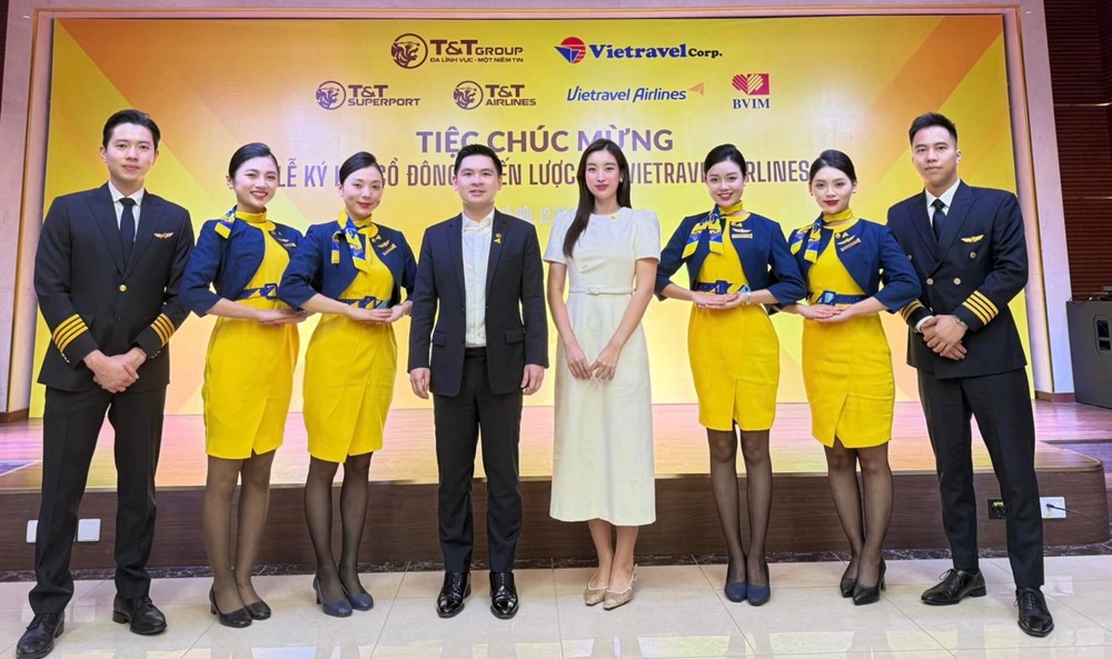 Nam doanh nhân vừa tròn 30 tuổi đã làm làm 'sếp lớn' của một hãng hàng không, là Chủ tịch trẻ tuổi nhất trong lịch sử bóng đá Việt Nam - ảnh 1