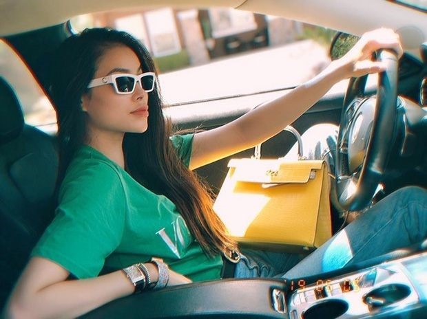 'Hoa hậu quốc dân' vướng loạt thị phi, sang Mỹ chữa bệnh tuyến giáp rồi bí mật sinh con và cuộc hôn nhân bí ẩn với chồng đại gia - ảnh 3