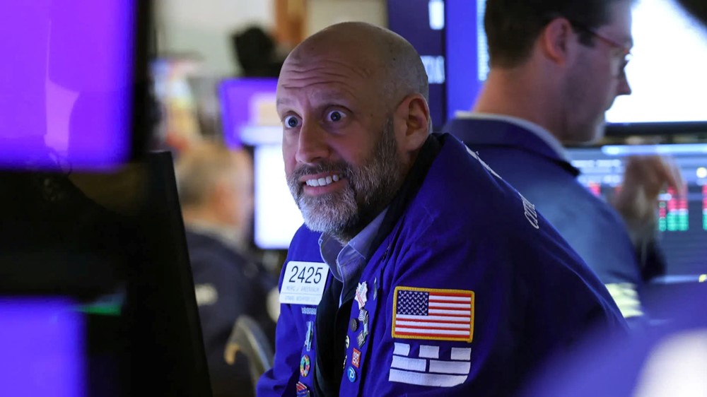 Chứng khoán Mỹ quay đầu sau một tuần 'bão tố' - ảnh 1