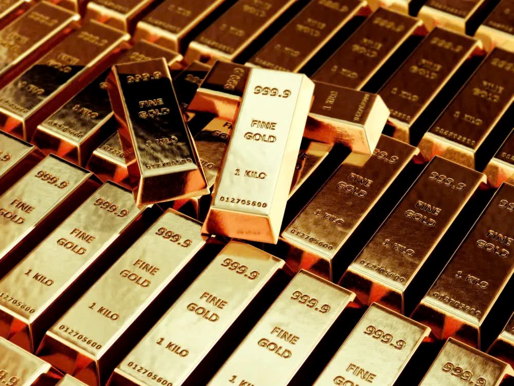 Vàng leo đỉnh lịch sử, chuyên gia dự báo ‘chưa có dấu hiệu dừng lại’ - ảnh 1