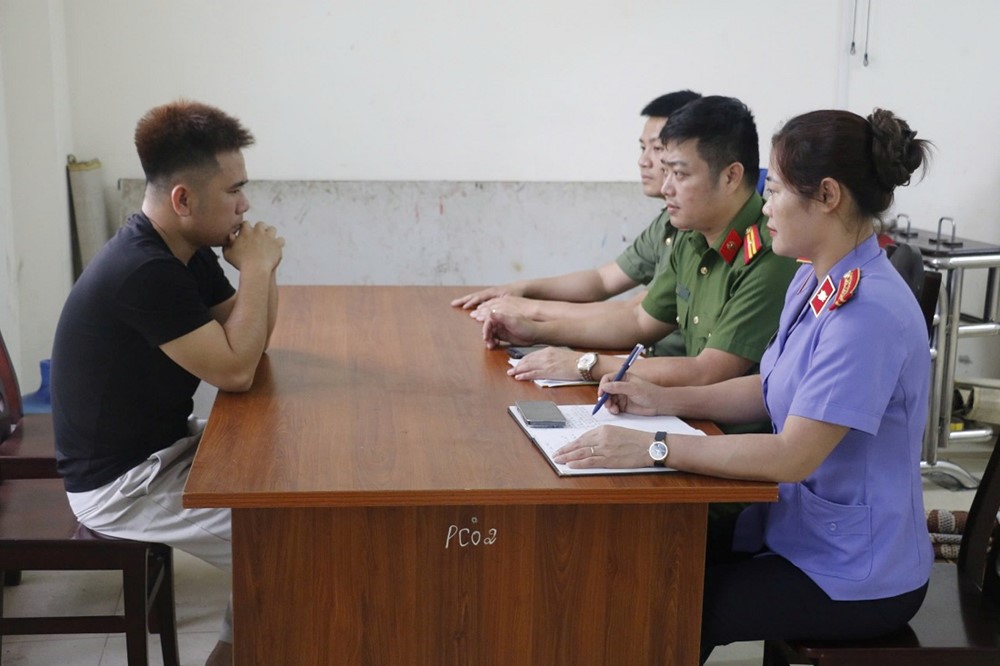 9X quê Nghệ An cầm đầu đường dây đánh bạc, rửa tiền xuyên quốc gia hơn 500 tỷ - ảnh 2