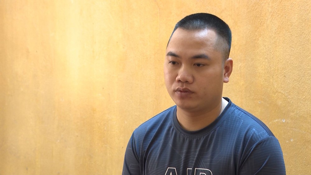 Bắt giữ 3 nam thanh niên sử dụng chiêu trò ghép ảnh đồi trụy, lừa đảo gần 1.000 người Việt, chiếm đoạt 200 tỷ đồng: Ai là nạn nhân liên hệ công an qua SĐT 0978.448.827 hoặc 0973.246.365 để được hỗ trợ - ảnh 4