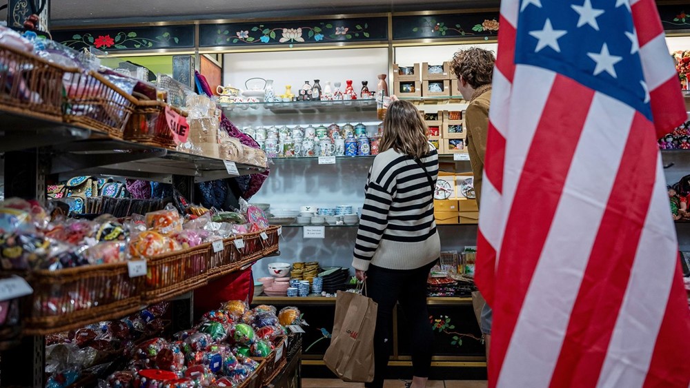 77.000 việc làm có thể biến mất,  nhiều doanh nghiệp Mỹ phá sản, giá cả tăng vọt vì thuế quan? - ảnh 1