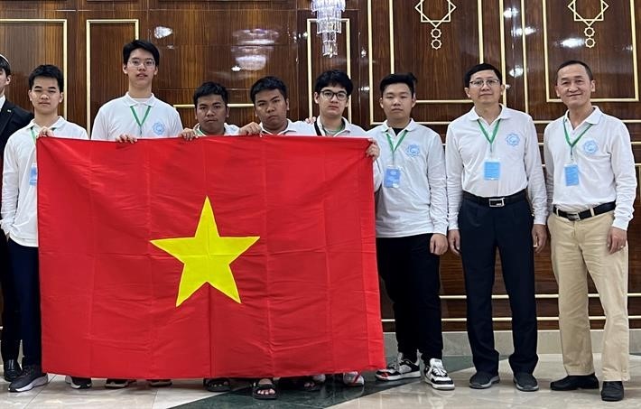 6/6 học sinh Việt Nam giành Huy chương Vàng tại Olympic giao lưu Toán quốc tế - ảnh 1