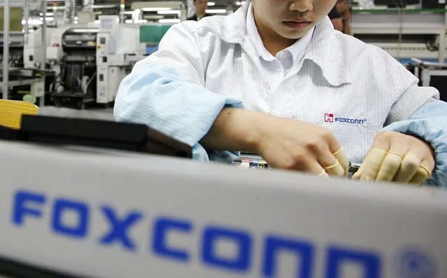 Apple tăng tốc rời Trung Quốc, Việt Nam trở thành ‘công xưởng’ mới của AirPods, iPad, MacBook - ảnh 2