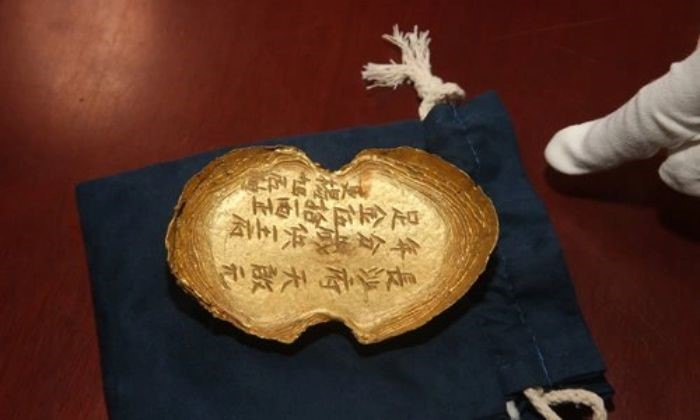 Tìm thấy kho báu 10.000 món vàng bạc dưới đáy sông, chuyên gia kiên trì 4 tháng hút nước để khai quật hé lộ truyền thuyết hàng trăm năm - ảnh 1