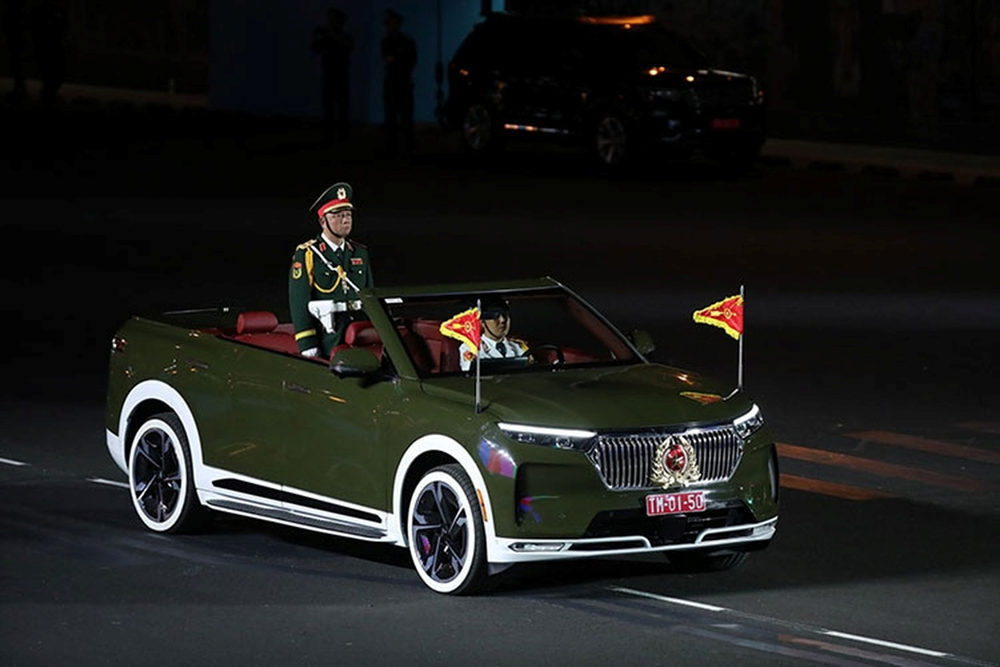 Cận cảnh ‘siêu xe made in Việt Nam’ tại buổi tổng duyệt diễu binh, diễu hành kỷ niệm 50 năm Ngày Giải phóng miền Nam, Thống nhất đất nước - ảnh 5