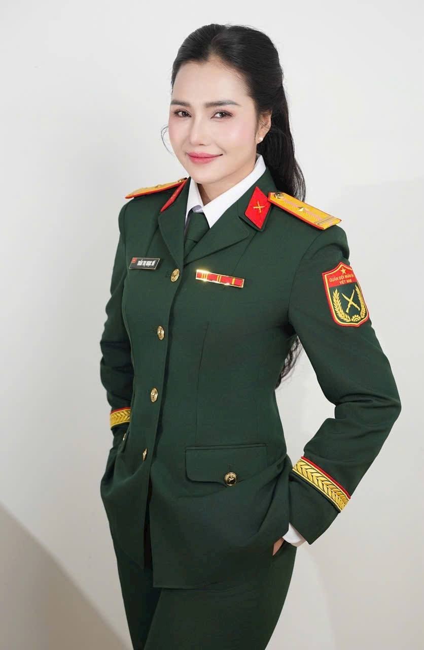 Nữ Thiếu tá có giọng đọc chạm đến trái tim hàng triệu người tại lễ diễu binh, diễu hành 30/4 - ảnh 3