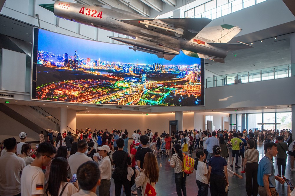 Bảo tàng 2.500 tỷ của Việt Nam quá tải dịp lễ 30/4 - ảnh 4