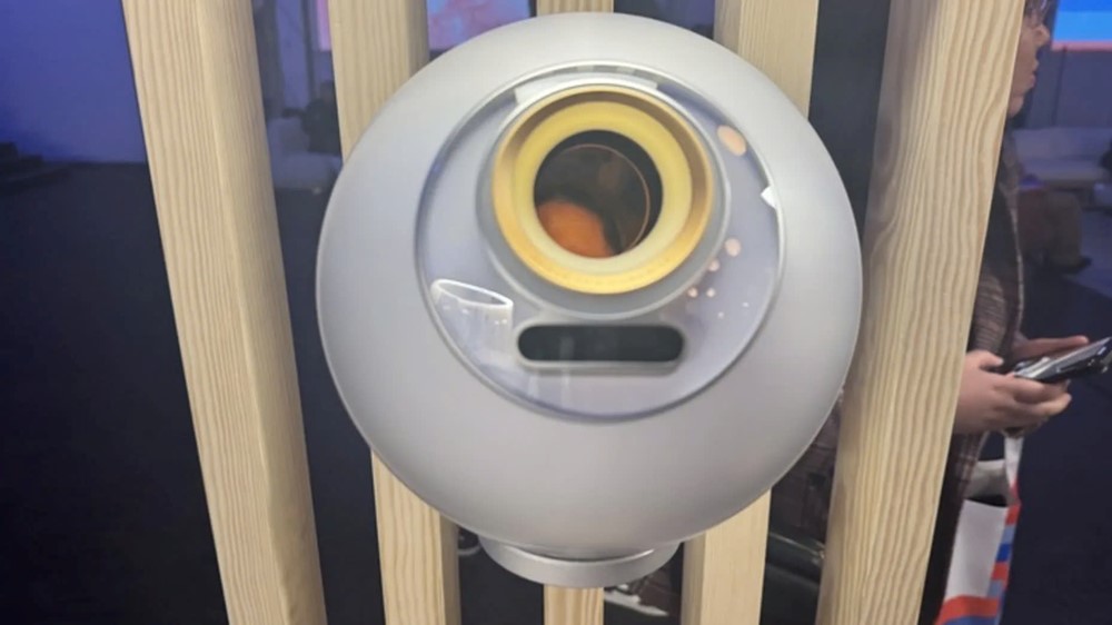 ‘Mắt thần’ của Sam Altman đổ bộ 6 thành phố lớn: Chỉ mất 30 giây để ‘quét mắt nhận tiền, đã có 26 triệu người tham gia - ảnh 3