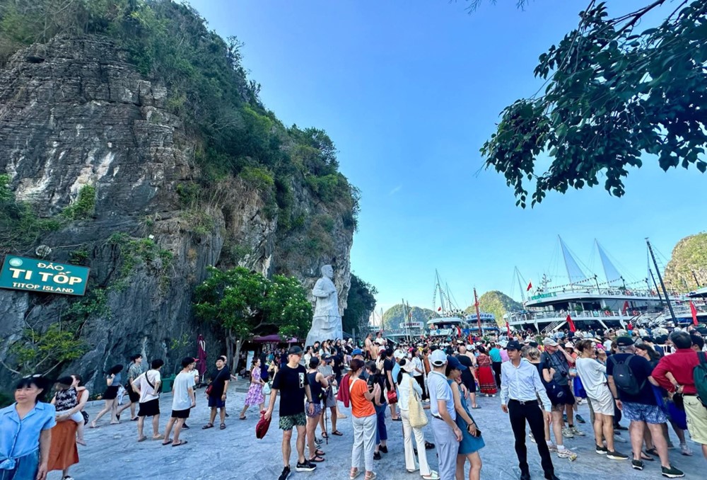 Du lịch biển thắng lớn, có tỉnh đón gần 2 triệu khách, trở thành điểm đến 'nghìn tỷ' - ảnh 2