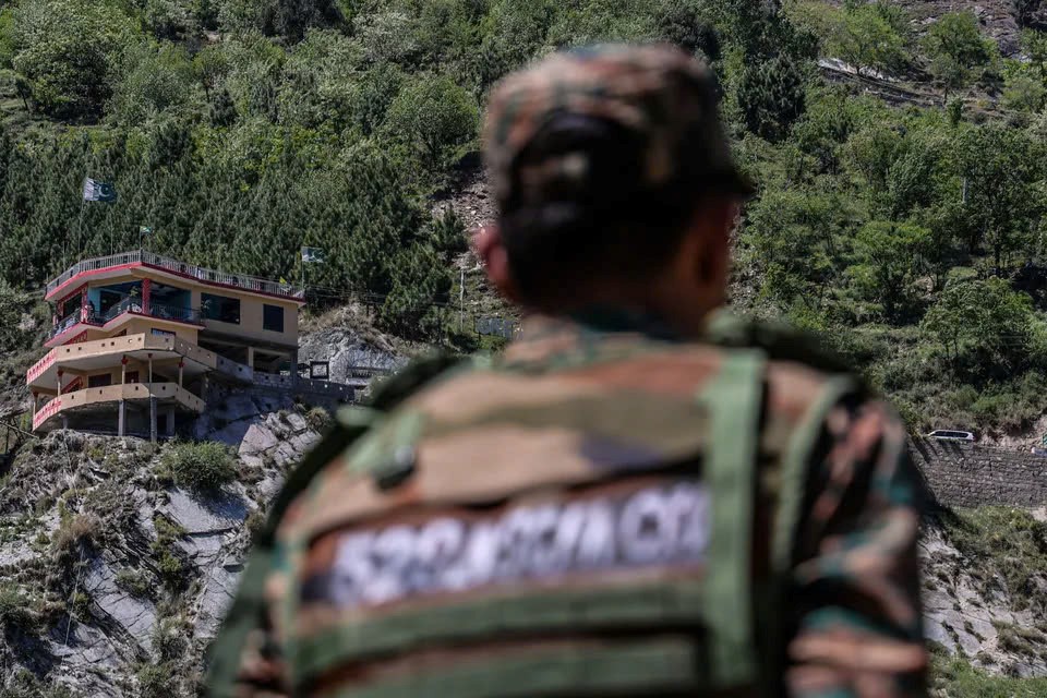 Từ Kashmir đến sông Ấn: Mâu thuẫn kéo dài 77 năm leo thang chỉ sau một đêm, căng thẳng Ấn Độ - Pakistan tiến vào vùng nguy cơ mới - ảnh 2