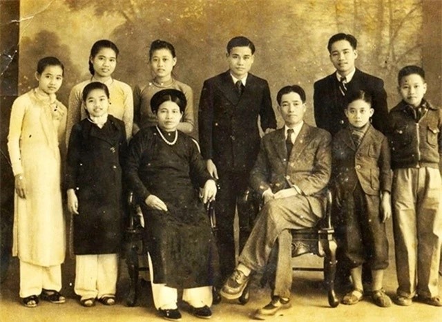 Gia đình đại tri thức hàng đầu VN, bố là Giáo sư huyền thoại, 8 người con đều nổi tiếng, vang danh vì học rộng tài cao - ảnh 2