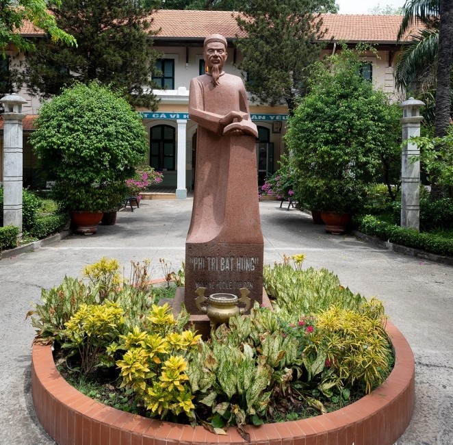 Danh nhân duy nhất được đặt tên cho 9 trường THPT Chuyên ở Việt Nam - ảnh 1