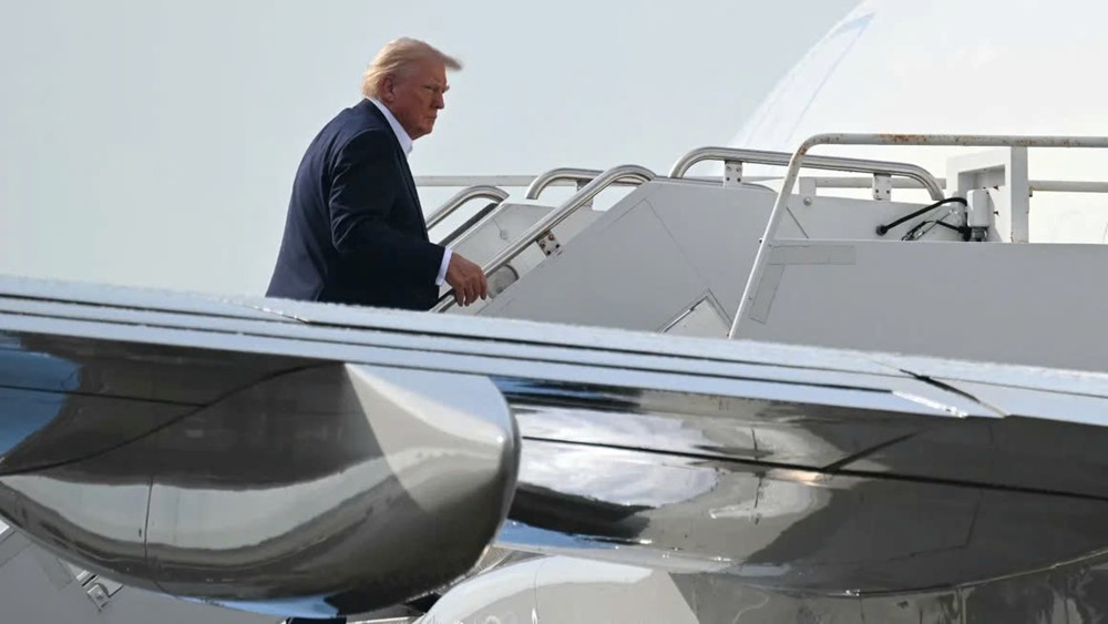 Giảm thuế với Trung Quốc, ép Ukraine nhượng bộ, nhận ‘quà’ từ Qatar: Ông Trump đang tính nước cờ gì? - ảnh 1