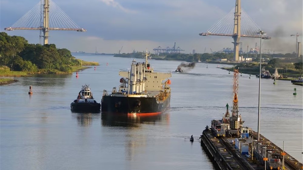 Tỷ phú Lý Gia Thành mắc kẹt giữa hai siêu cường, giới đầu tư Hồng Kông 'ngồi trên đống lửa' - ảnh 2