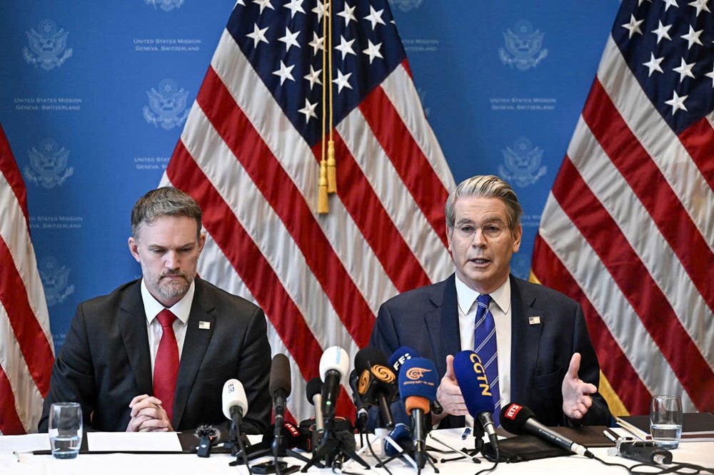 Bộ trưởng Tài chính Mỹ: Mức thuế rất cao chẳng khác nào cấm vận, Mỹ không muốn tách rời Trung Quốc - ảnh 1