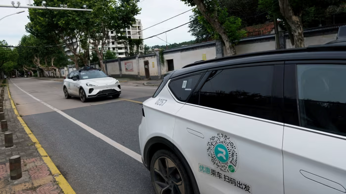 Taxi tự lái 'made in China' xâm nhập châu Âu - ảnh 1