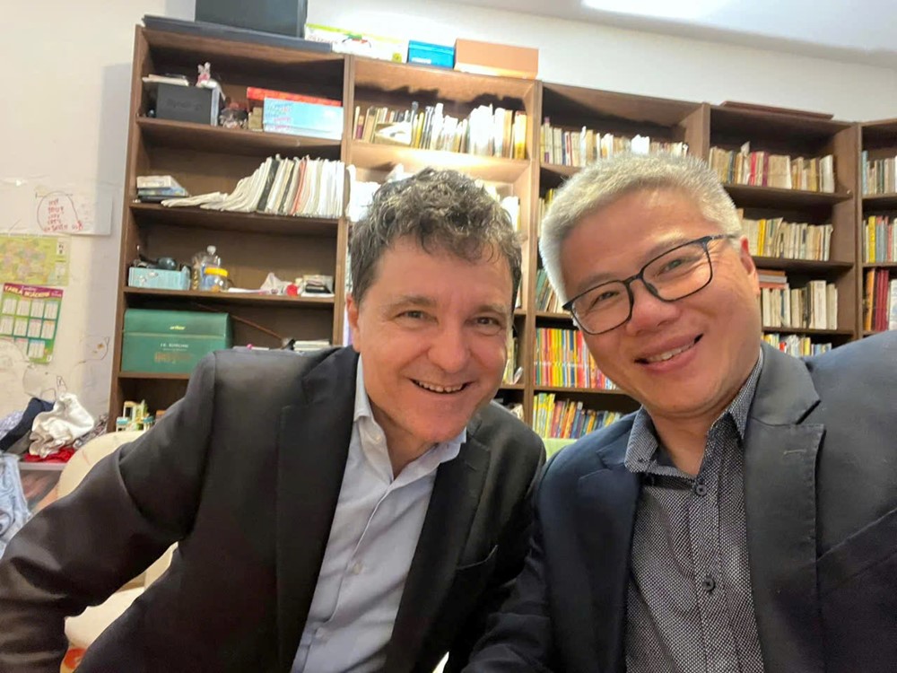 'Thần đồng' Toán học là Tổng thống đầu tiên trên thế giới giành hai Huy chương Vàng Olympic Toán quốc tế, bạn của GS người Việt Nam đầu tiên giành giải 'Nobel Toán học' - ảnh 2