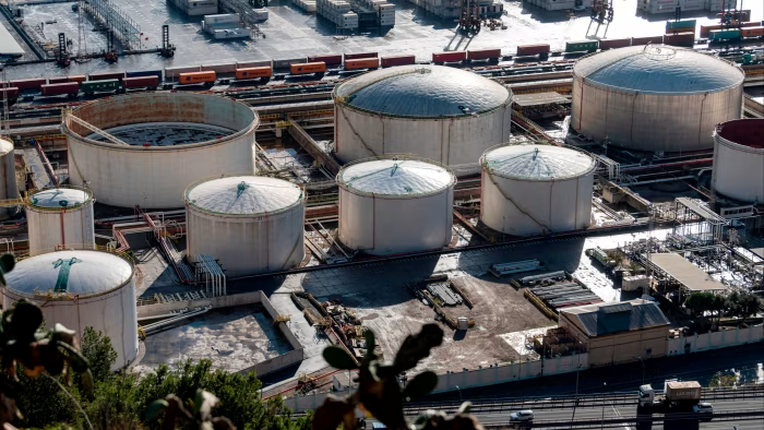 Cắt van khí đốt Nga, EU gấp rút phục hồi dự trữ trước mùa đông - ảnh 2