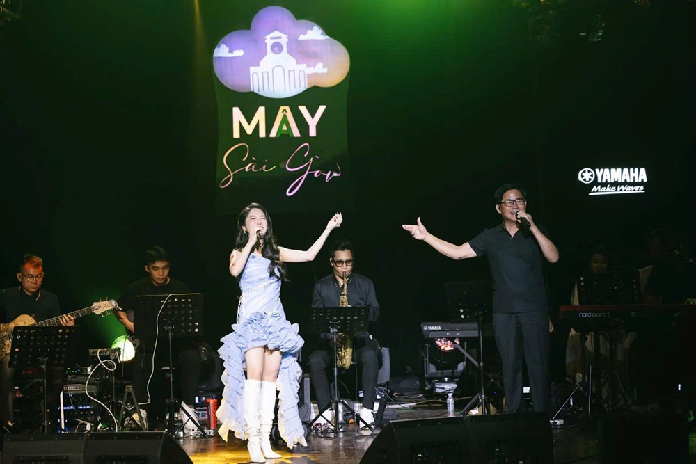 NSND từng là Phó Giám đốc Sở Văn hóa, Thể thao và Du lịch Nghệ An, có con gái là quán quân cuộc thi hát nổi tiếng - ảnh 6