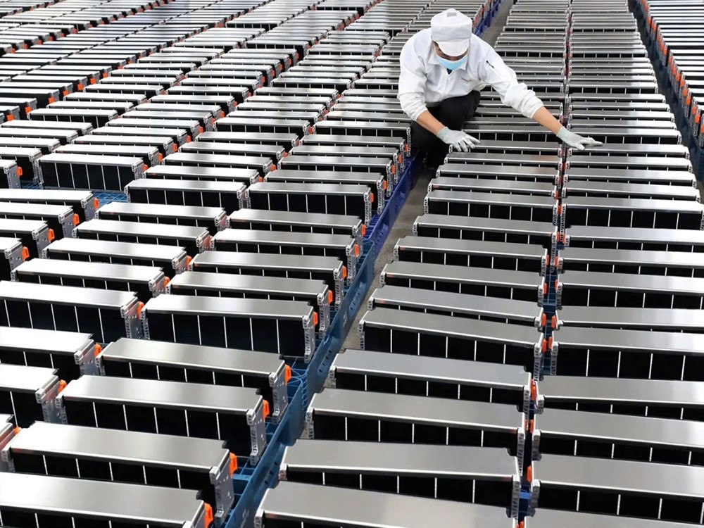 Cáo buộc Trung Quốc trợ cấp tới 721%, Mỹ sẽ áp thuế chống phá giá lên một mặt hàng thiết yếu với ngành xe điện - ảnh 1