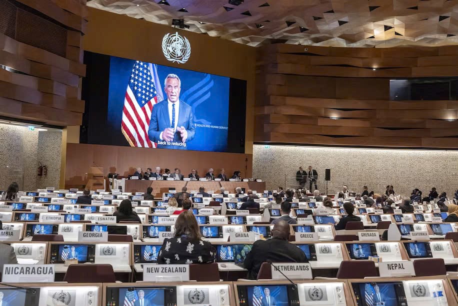 Trung Quốc cam kết chi gần 13.000 tỷ đồng để 'thay ghế' Mỹ tại WHO - ảnh 1