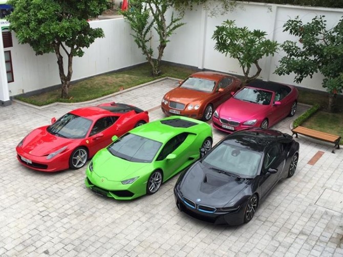 Ông chủ Saigon Square là thiếu gia đứng sau loạt nhà hàng nổi tiếng, 'tay chơi' siêu xe tiêu 36 tỷ một ngày - ảnh 2