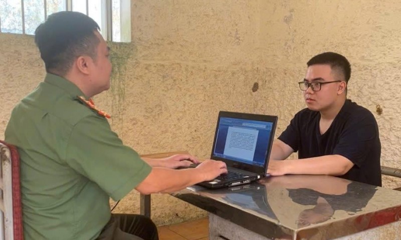 Bắt Trần Quang Huy sinh năm 2004 vì xâm nhập trái phép dữ liệu quốc gia - ảnh 1