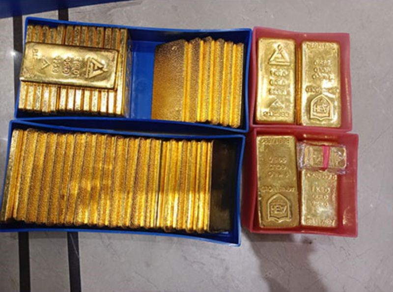 Tịch thu 91,5 kg vàng, 152 kg bạc và hàng trăm tỷ đồng  - ảnh 1