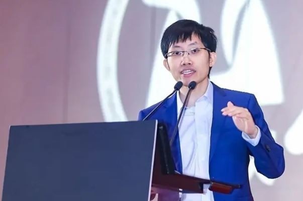 'Thần đồng' Toán học vùng quê nghèo trở thành tỷ phú công nghệ thế hệ mới, khiến cả Silicon Valley và Phố Wall phải dè chừng - ảnh 1