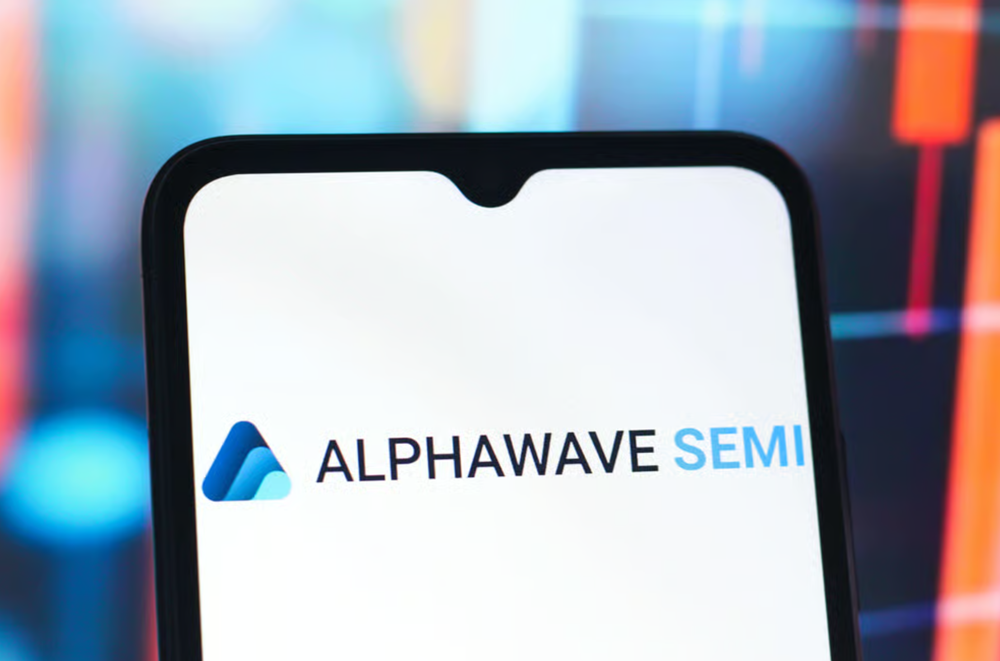 Qualcomm bạo chi 2,4 tỷ USD thâu tóm đối thủ ngành bán dẫn - ảnh 1