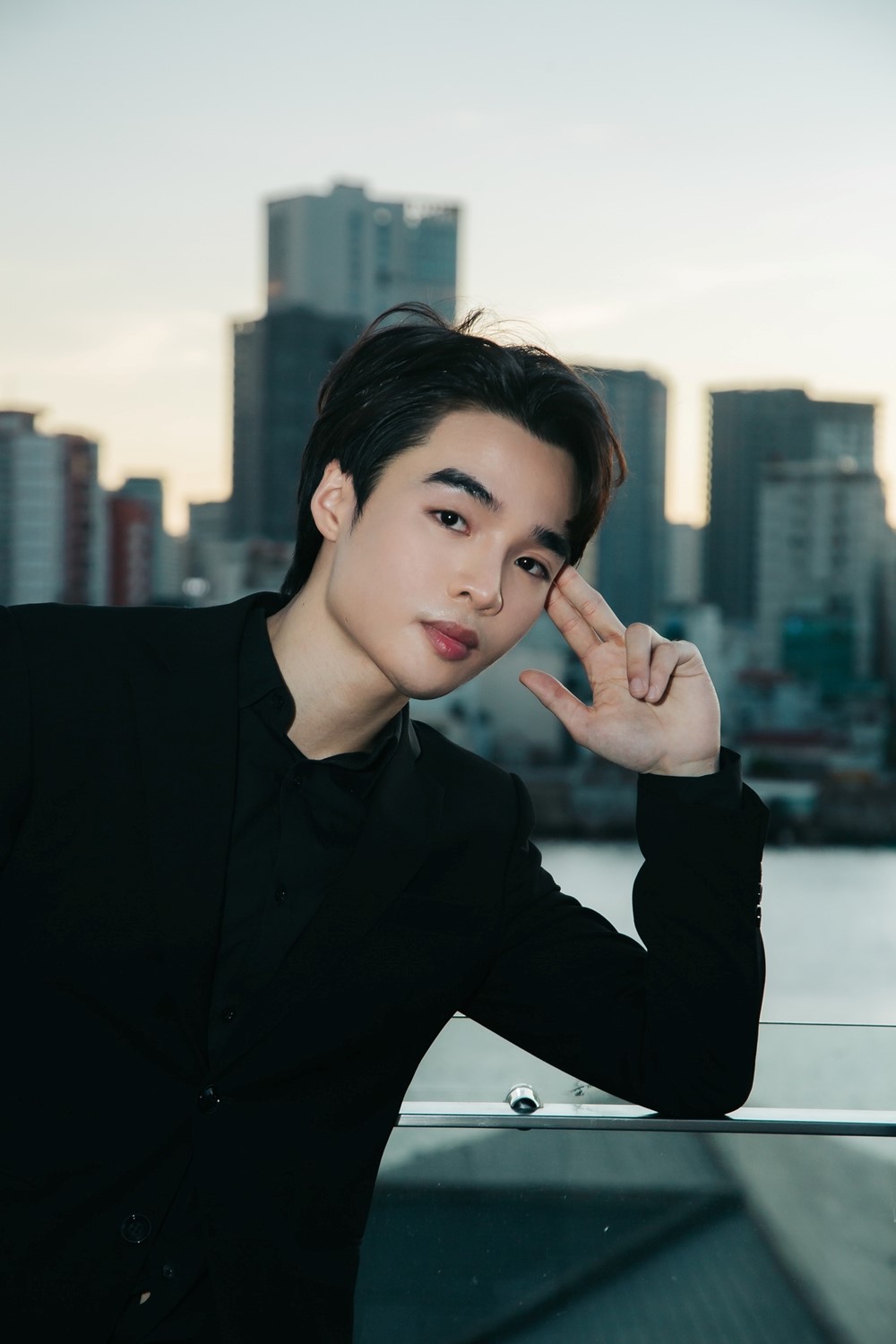 Tài sản của nam TikToker công khai đóng thuế gần 500 triệu/tháng: Mua nhà ở trung tâm Hà Nội, sở hữu chuỗi 30 cửa hàng trên toàn quốc - ảnh 3