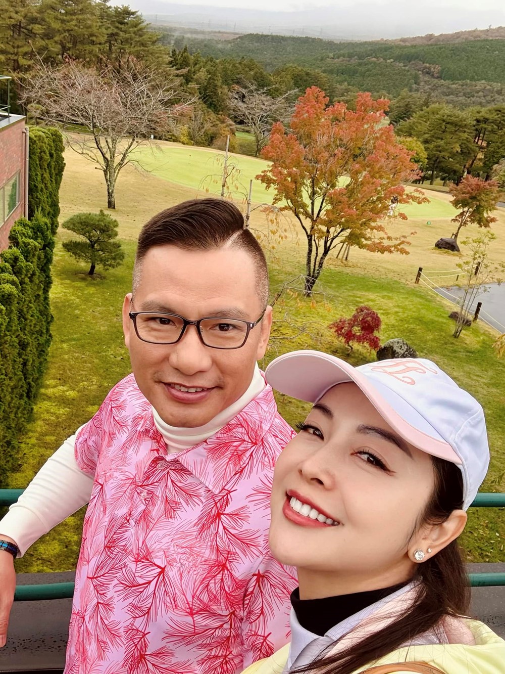 Hoa hậu là cháu dâu Chủ tịch FPT, 40 tuổi sống trong biệt thự, đi xe sang tiền tỷ, mẹ chồng quyền lực lọt top giàu nhất sàn chứng khoán Việt - ảnh 4