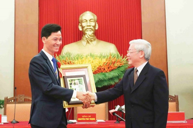 Thợ lò 'xuất sắc nhất ngành than Việt Nam' được phong tặng Anh hùng Lao động, là người đầu tiên in dấu chân xuống độ sâu -300m  - ảnh 3