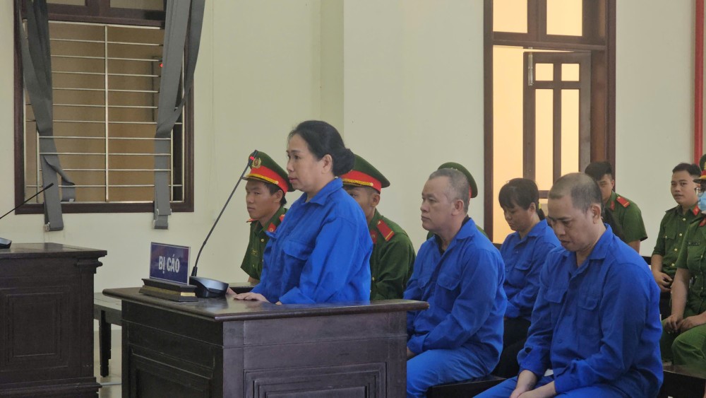 Chính thức tuyên án hơn 80 năm tù với nhóm bán bất động sản - ảnh 1