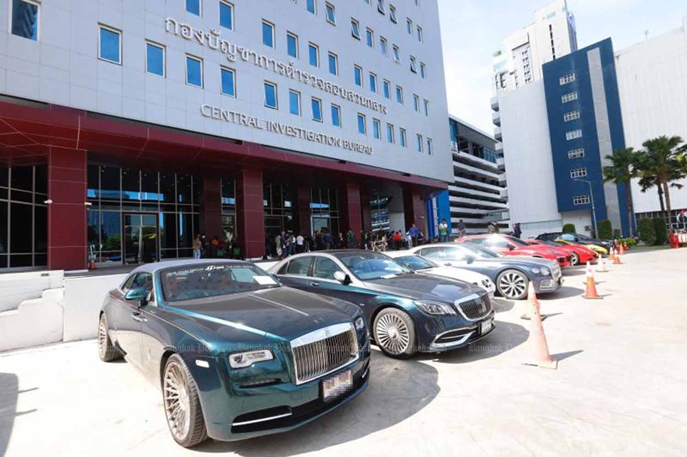 Tịch thu khu đất 800 tỷ, 50 túi hiệu, 24 xe sang và 6 tỷ tiền mặt, 17 người gồm MC, diễn viên nổi tiếng bị khởi tố - ảnh 7