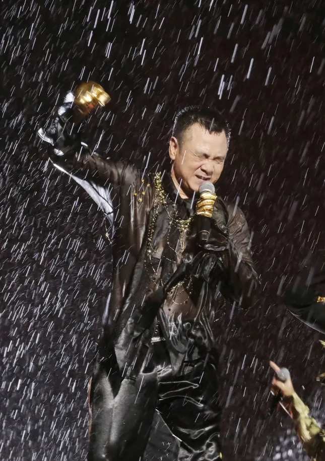 NSND Tự Long xin lỗi - ảnh 1